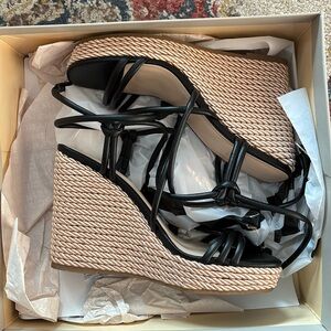 Wedges worn once. Size 7.5